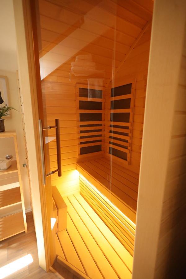 Royal Wellness And Spa Ruma Bagian luar foto